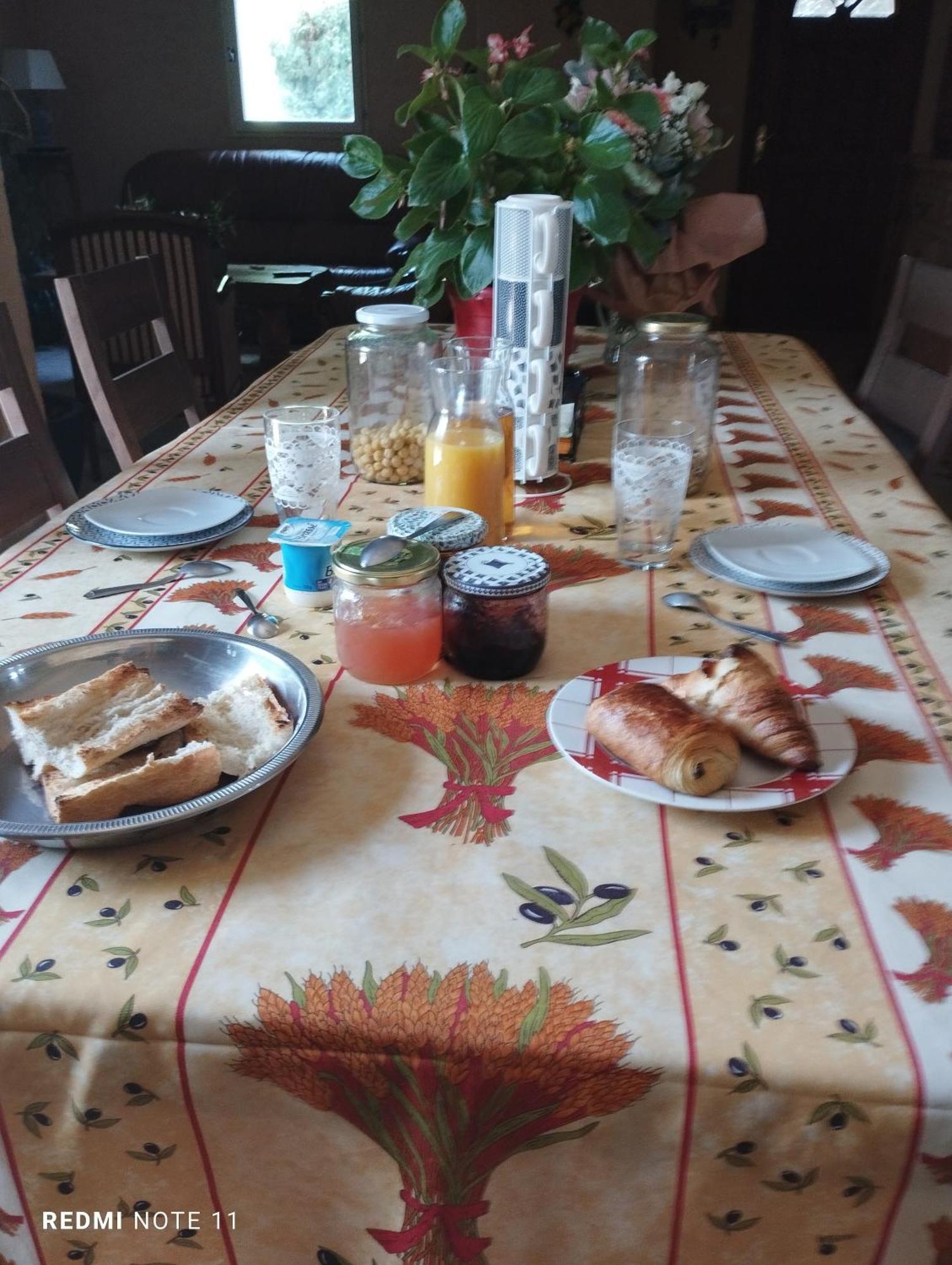 Chambre D Hotes En Provence, Au Pied Du Luberon, Les Coquelicots La Tour-dʼAigues Екстериор снимка